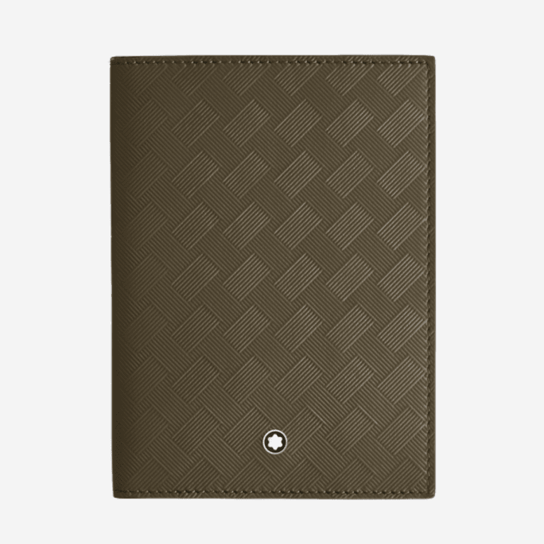 Porta passaporto Montblanc in pelle marrone con texture geometrica e logo a stella bianca.