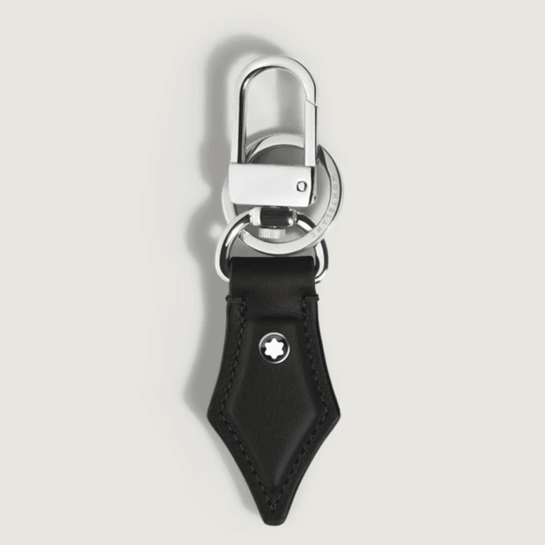 Portachiavi Montblanc Meisterstück in pelle con design a pennino stilografico, emblema centrale e doppio anello portachiavi.
