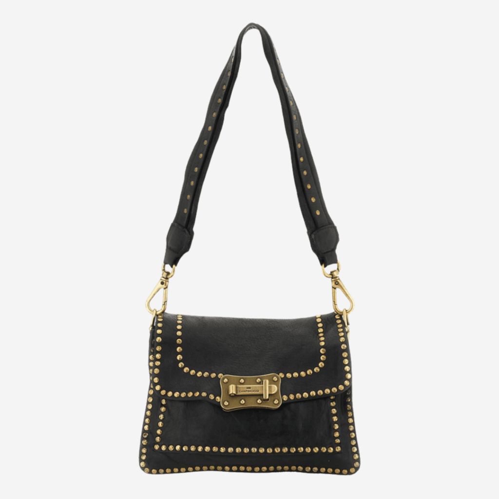 Borsa Agnese Campomaggi in cuoio con borchie applicate a mano