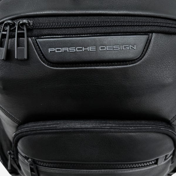 zaino porsche design ONW11633 dettaglio logo